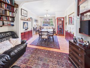 DINING ROOM- click for photo gallery